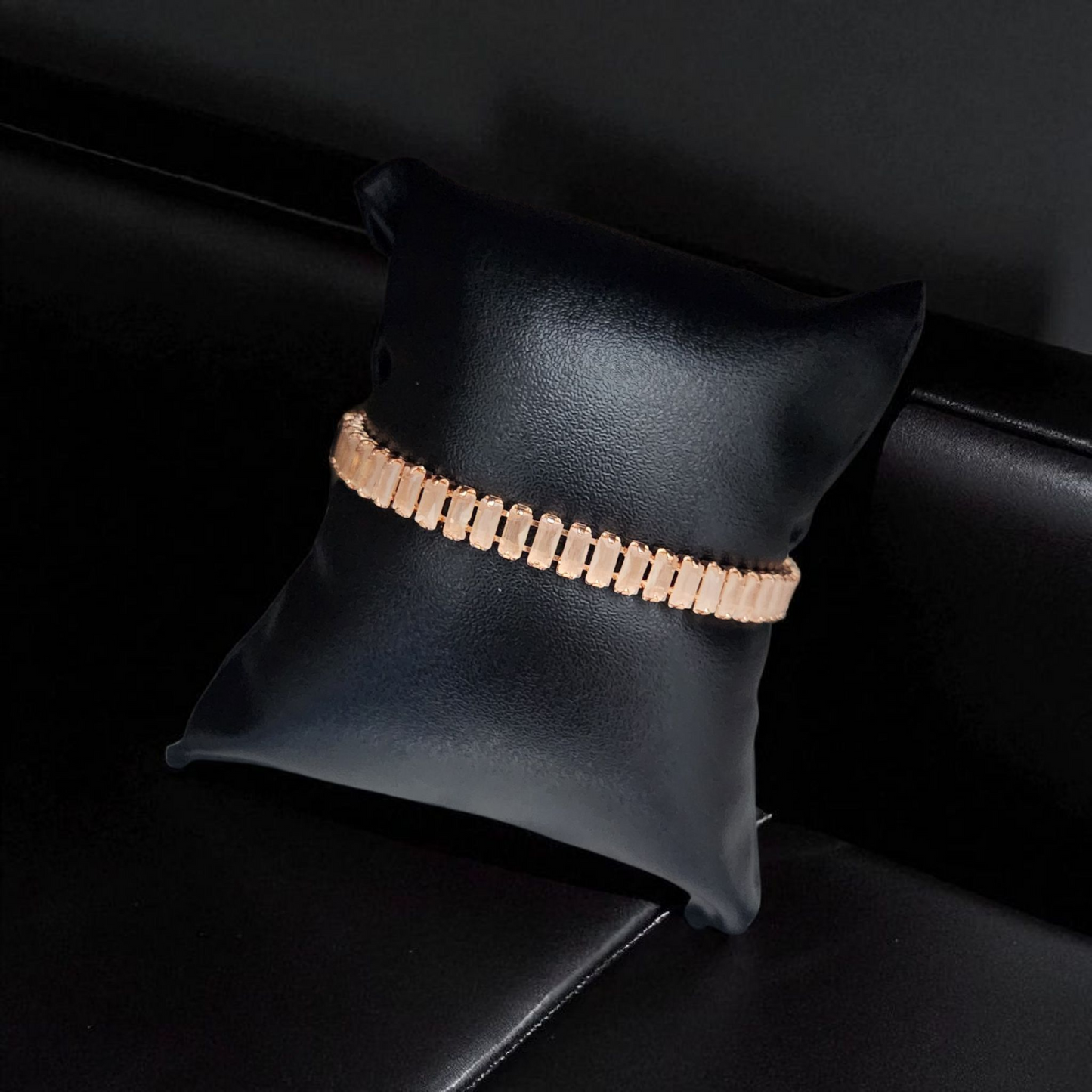 Rose Gold Bracelet – Elegant Geometric Link Design