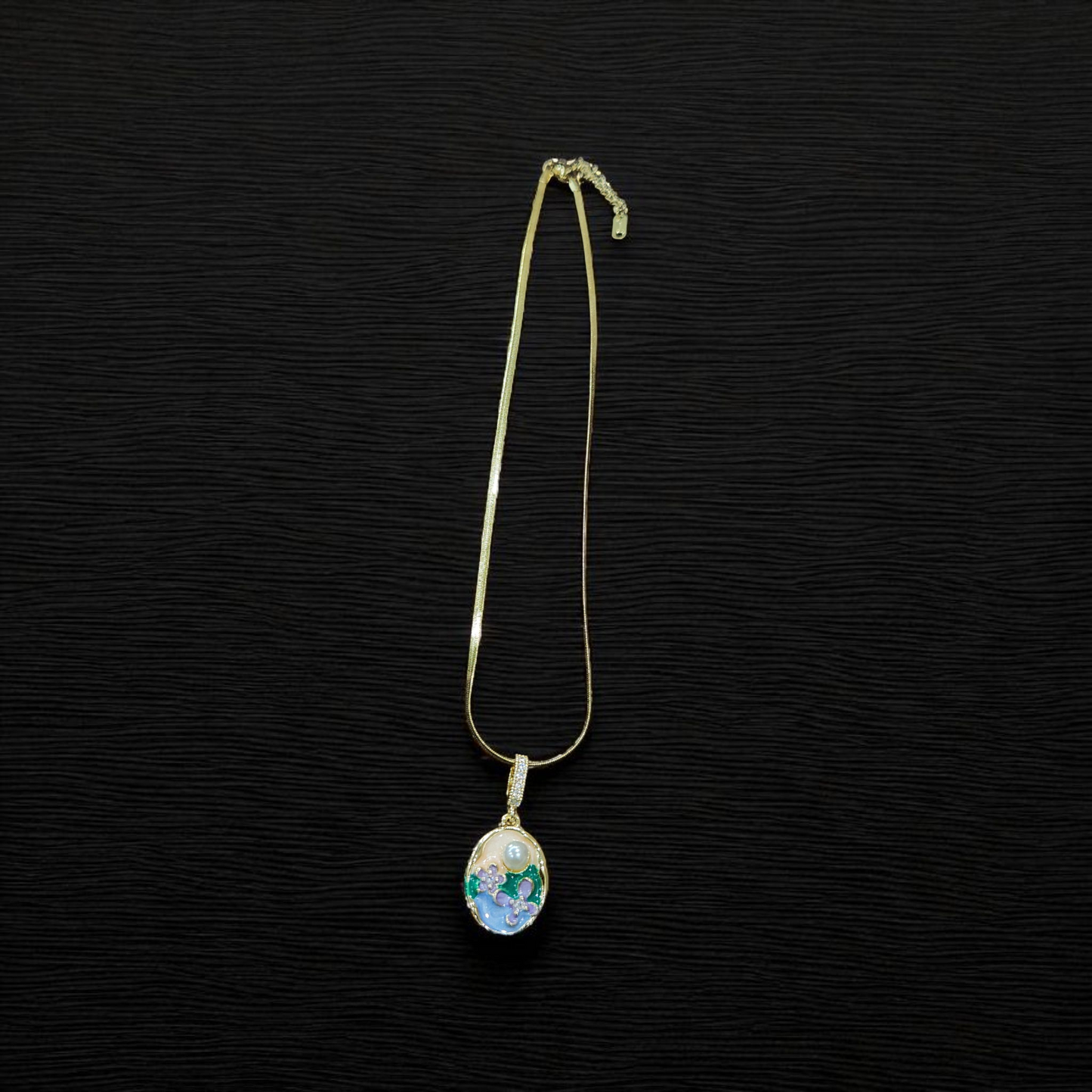 Anti Tarnish Necklace with Oval Enamel Floral Pendant & Pearl