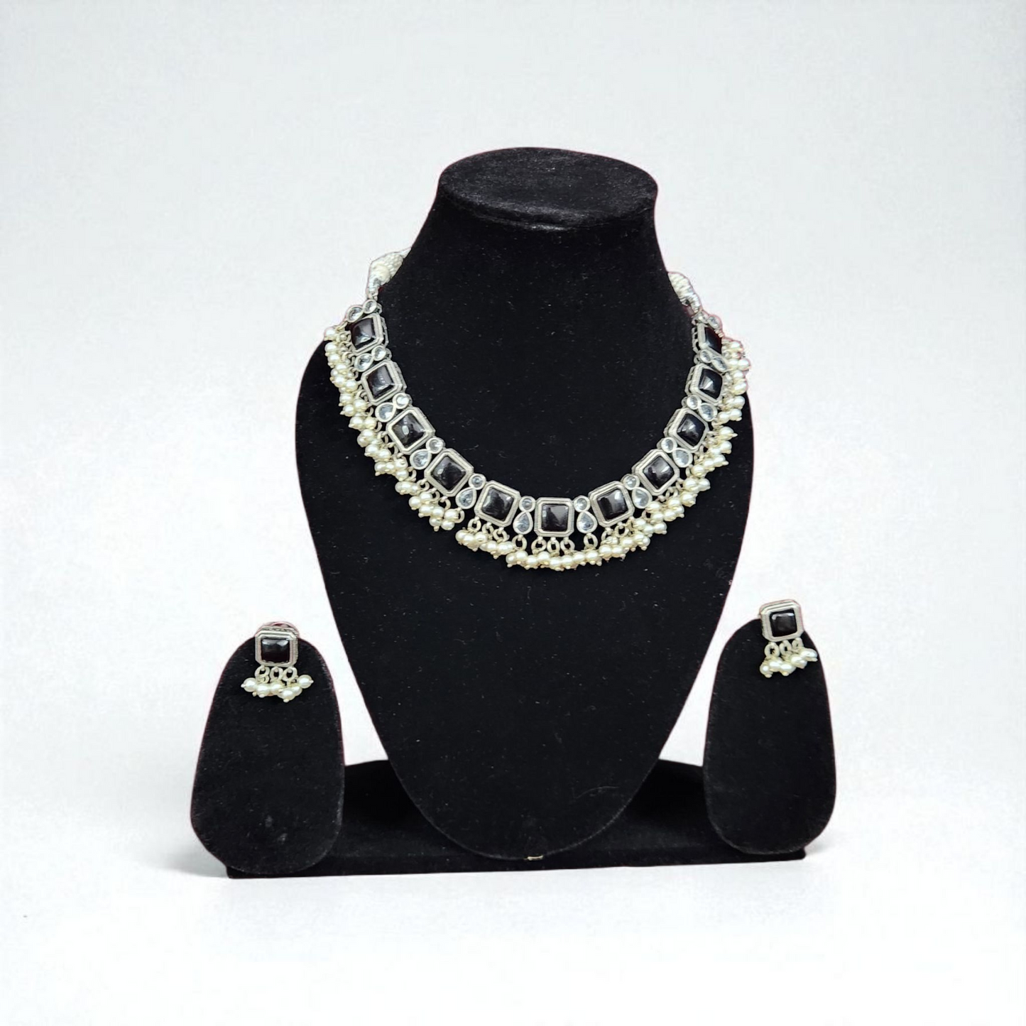 Black Stone & Pearl silver polish oxidised Necklace Set