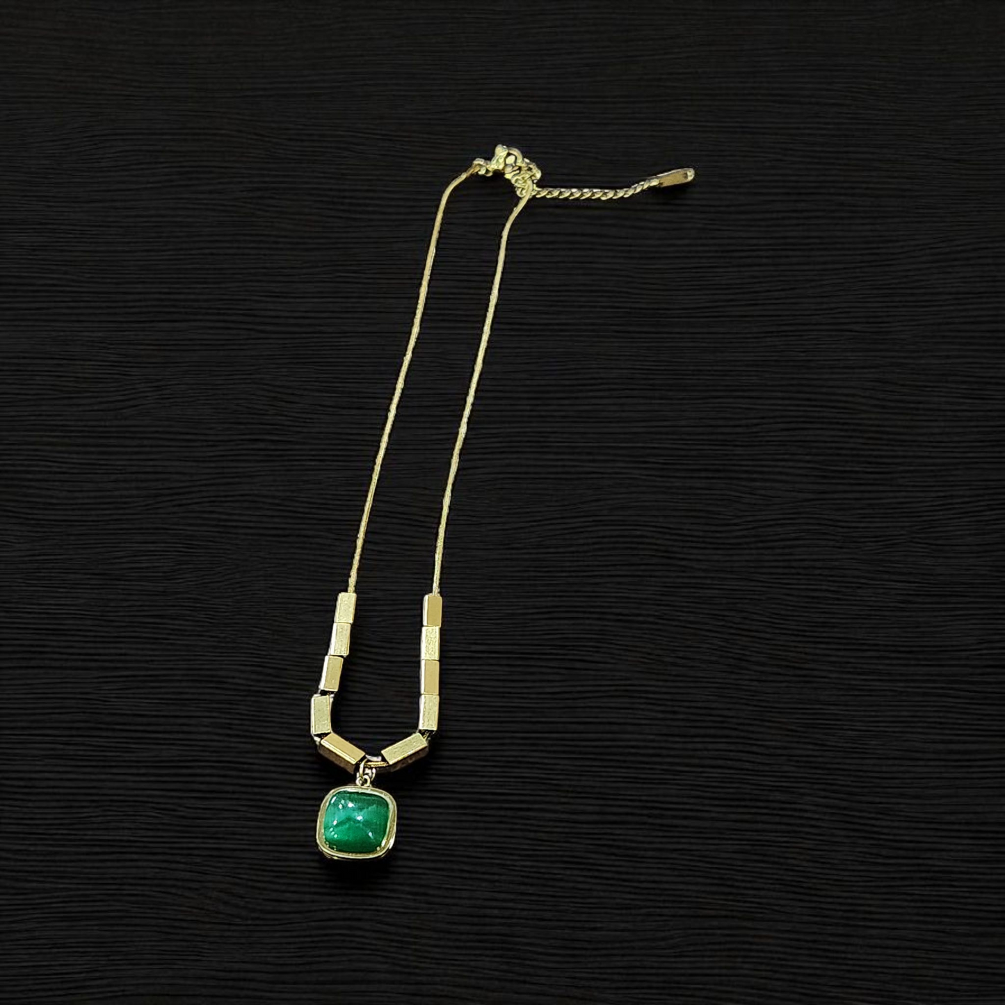 Anti tarnish Necklace with Green Stone Pendant