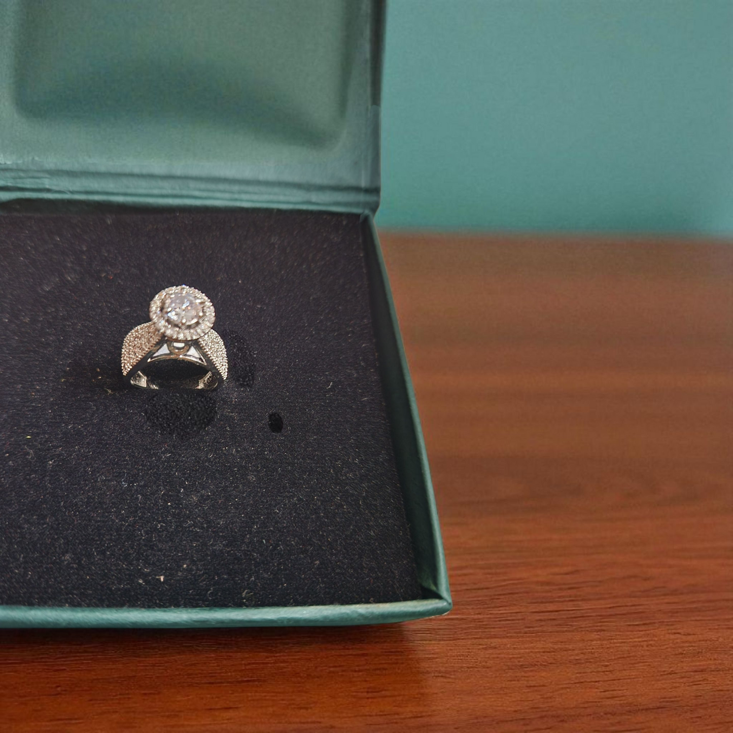 Luxury Halo AD Ring