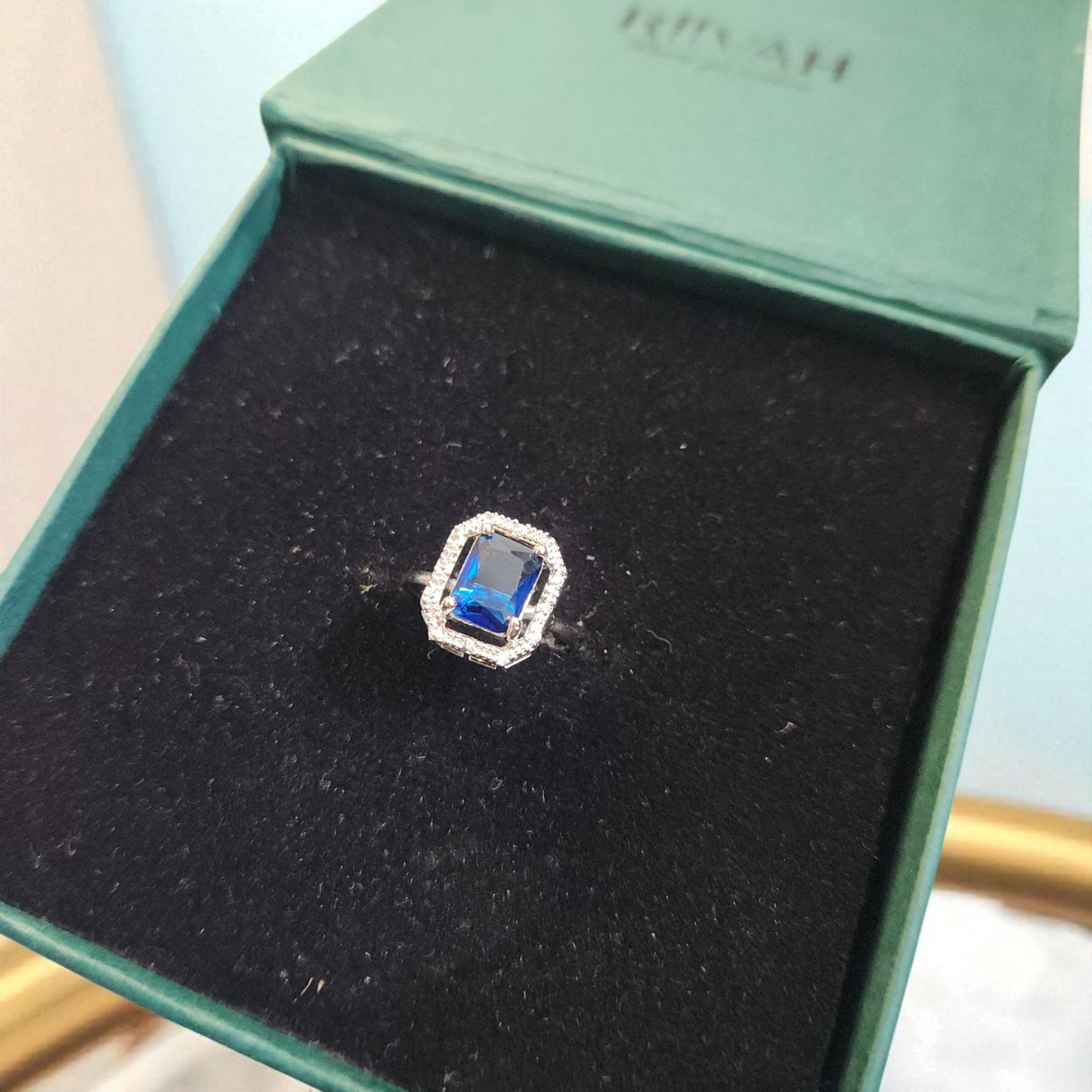 Royal Purple Sapphire AD Ring – Elegant Rectangular Cut